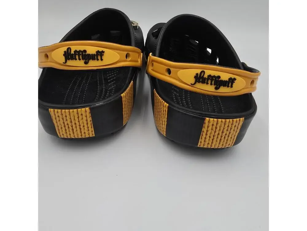 NEW Crocs Harry Potter Hufflepuff Classic Clogs  M/7 M/9